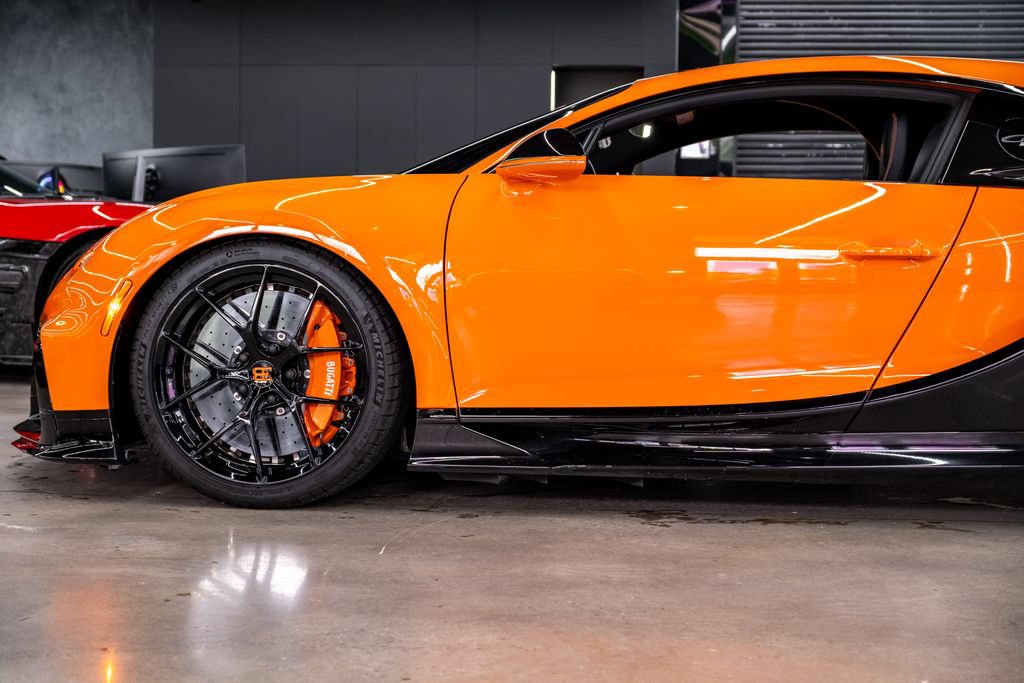 Used 2023 Bugatti Chiron Pur Sport AWD/4WD image 91