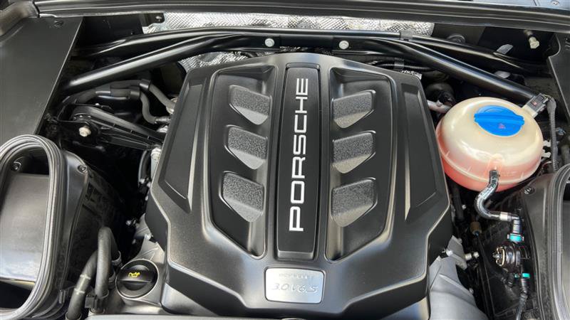 Used 2016 Porsche Macan S AWD/4WD image 42