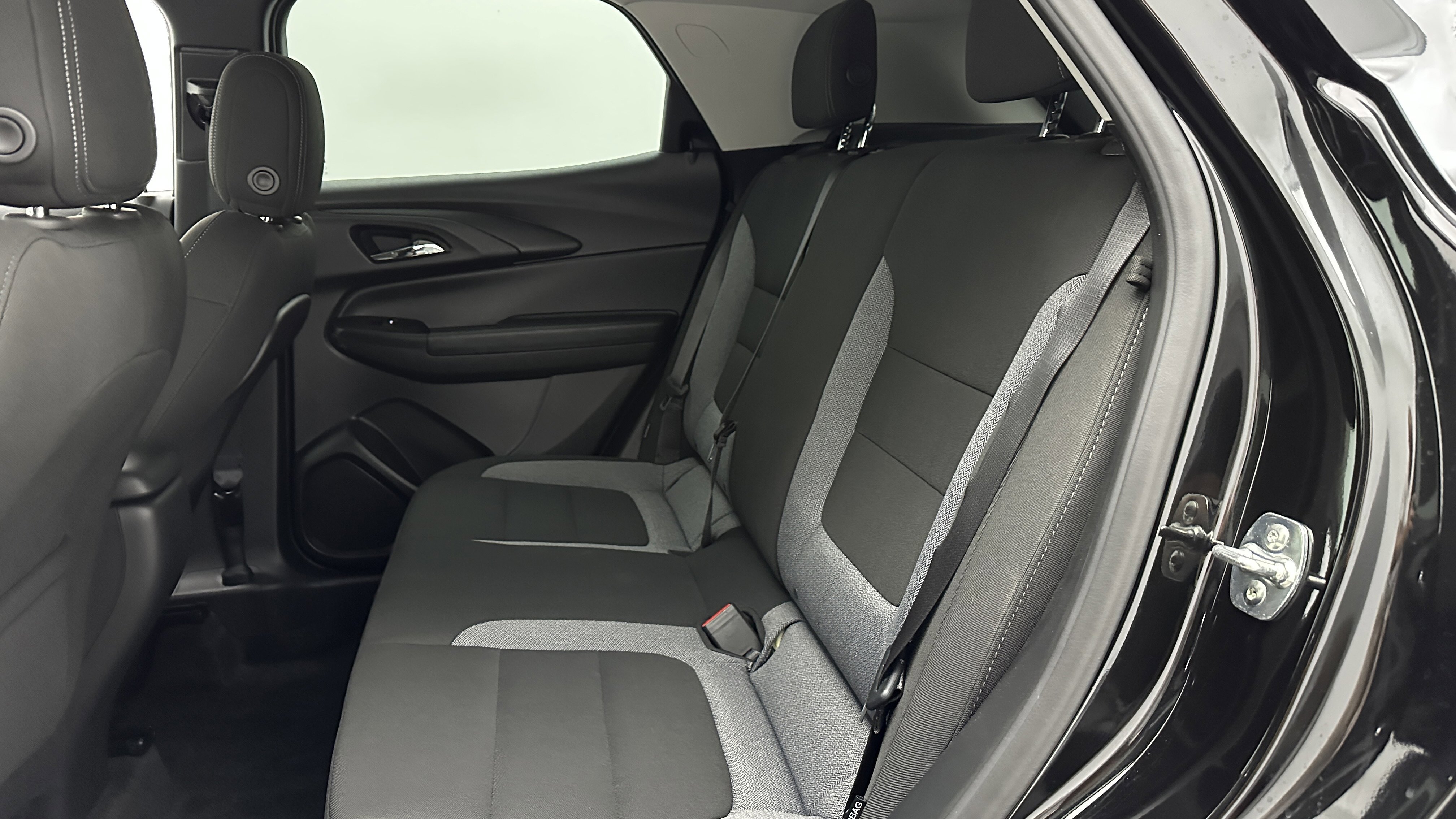 Used 2025 Chevrolet TrailBlazer LT image 29