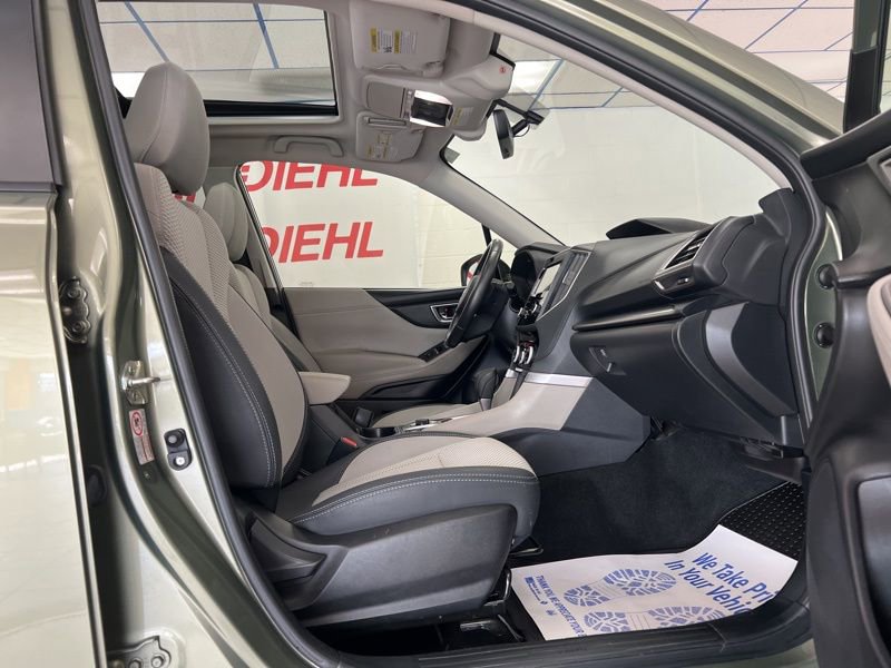 Used 2019 Subaru Forester Premium AWD/4WD image 13