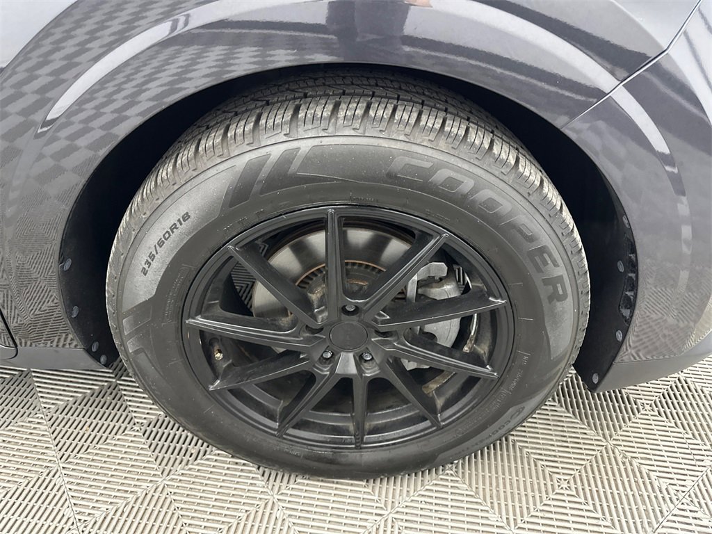 Used 2022 Kia Carnival LX image 13