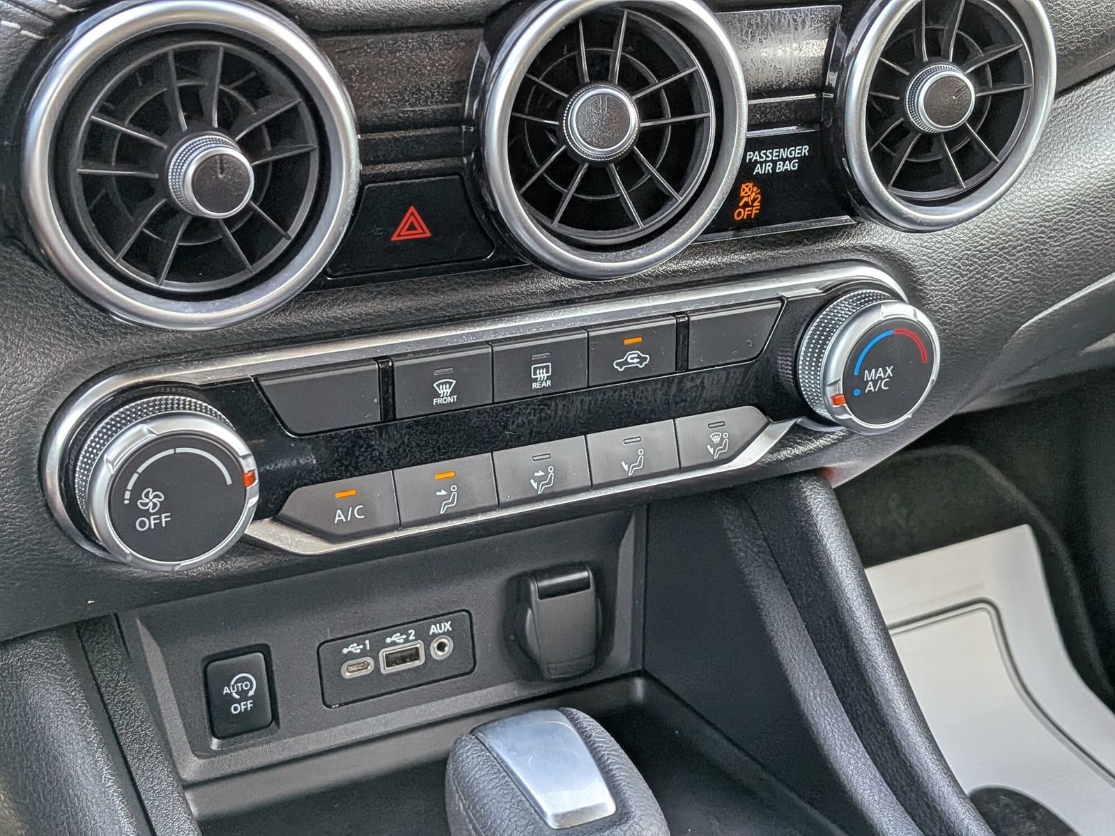 Certified 2024 Nissan Sentra SV FWD image 22