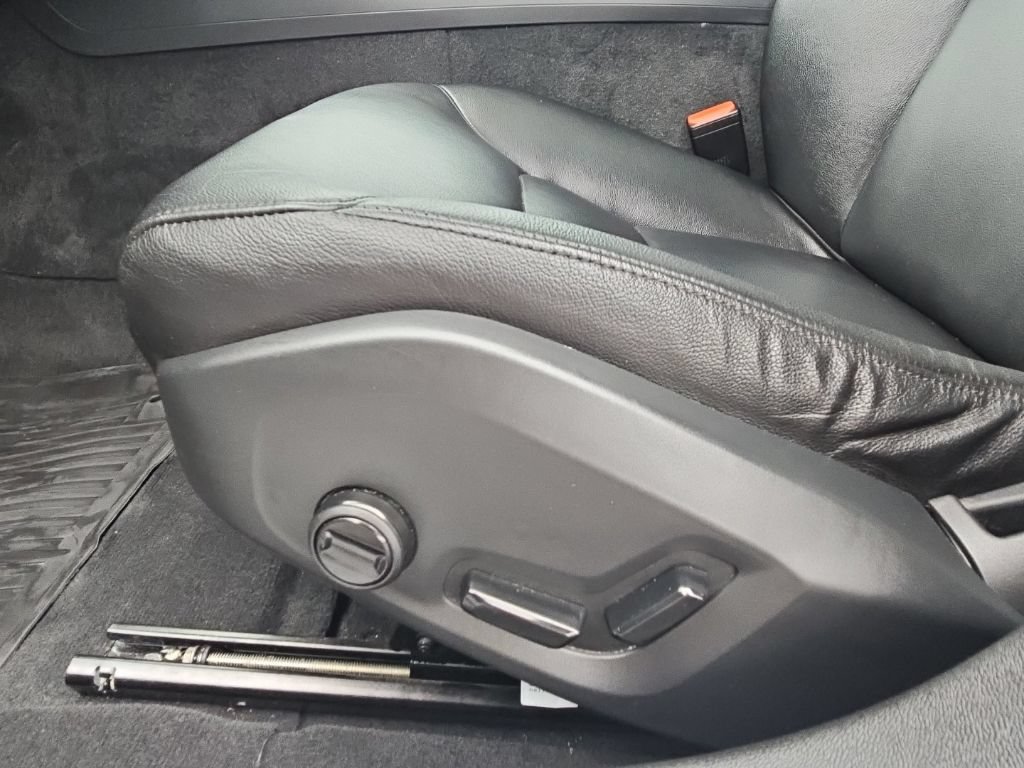 Used 2024 Volvo S60 B5 Core AWD/4WD image 25