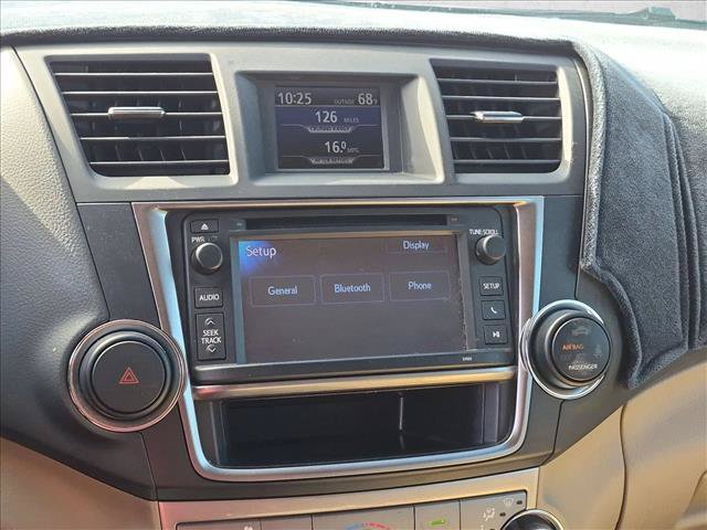 Used 2013 Toyota Highlander SE FWD image 14