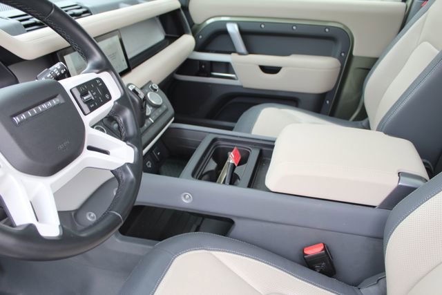 Used 2023 Land Rover Defender 90 X-Dynamic SE image 14