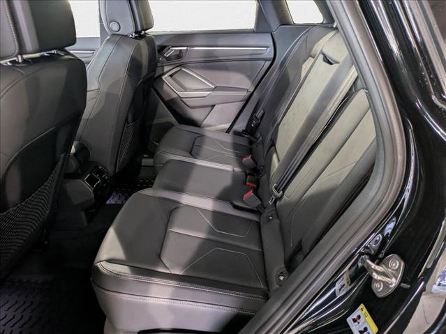 New 2025 Audi Q3 2.0T Premium image 17