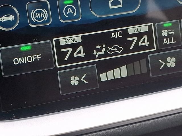 Used 2025 Subaru Crosstrek 2.0i Premium AWD/4WD image 21