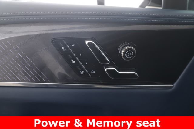 Used 2025 Cadillac Escalade IQ Sport 2 w/ LPO, ONYX Package image 19