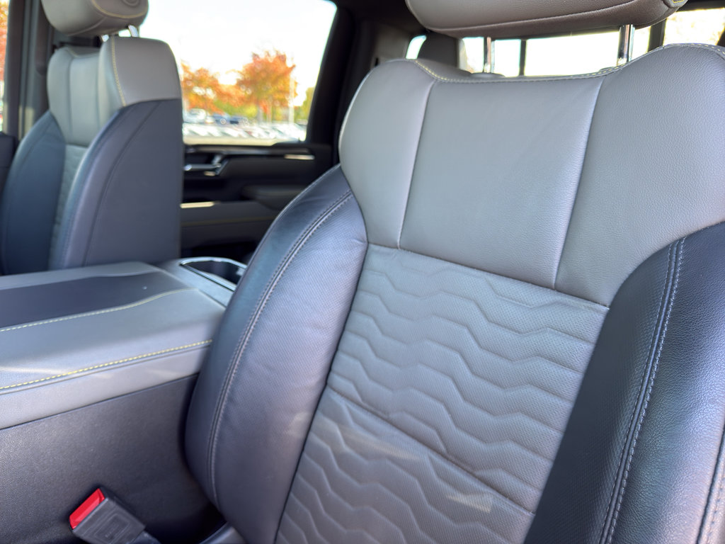 Used 2024 Chevrolet Silverado 2500 ZR2 image 15