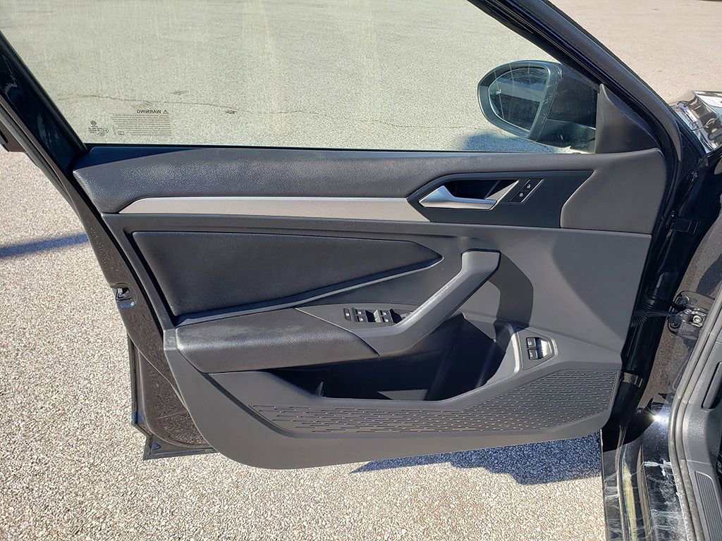 Used 2021 Volkswagen Jetta S w/ Driver Assistance Package image 10