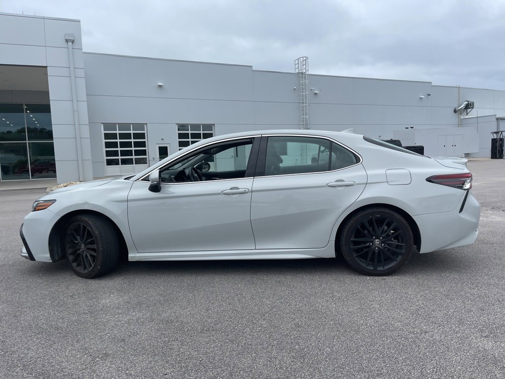 Used 2024 Toyota Camry XSE image 6