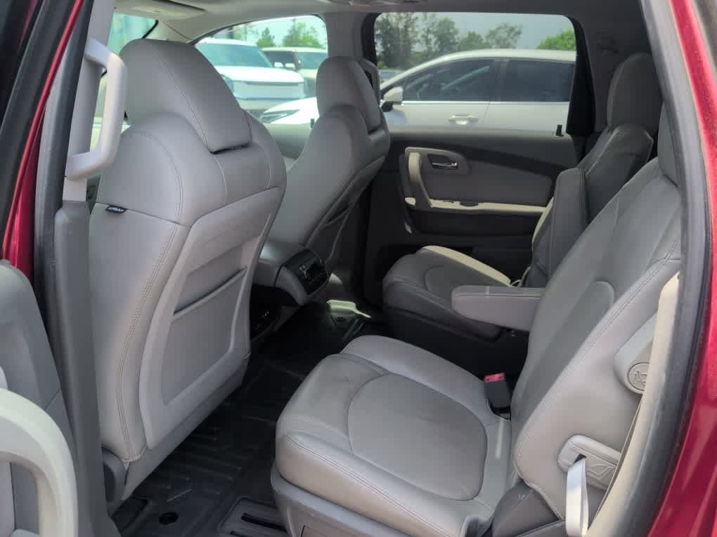 Used 2012 Chevrolet Traverse LT FWD image 7