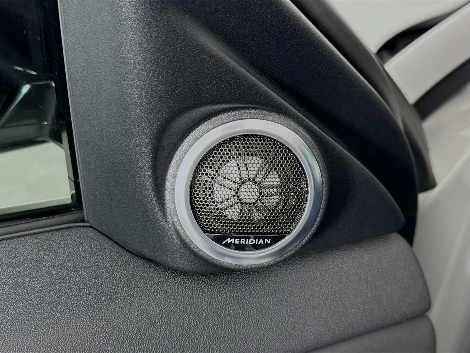 New 2026 Land Rover Range Rover Evoque S image 18