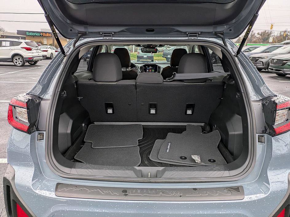 Used 2024 Subaru Crosstrek 2.0i Premium image 28