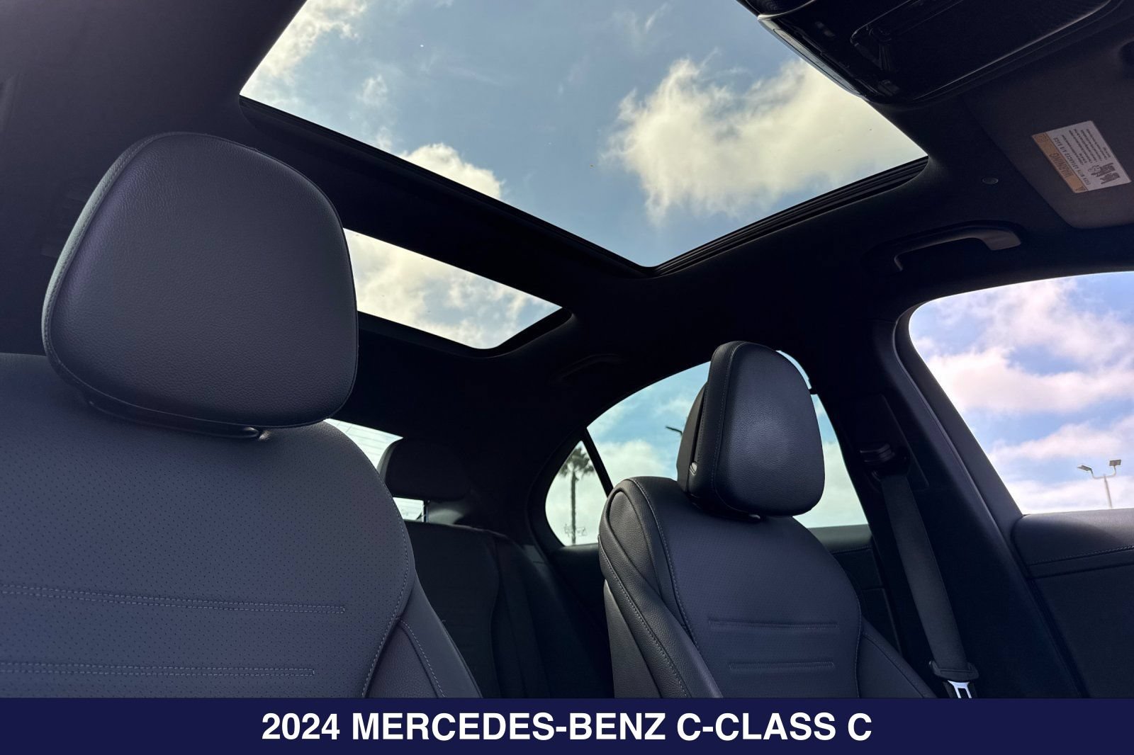 Used 2024 Mercedes-Benz C 300 Sedan image 17