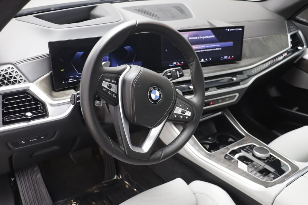 Used 2026 BMW X5 xDrive40i w/ Premium Package AWD/4WD image 6