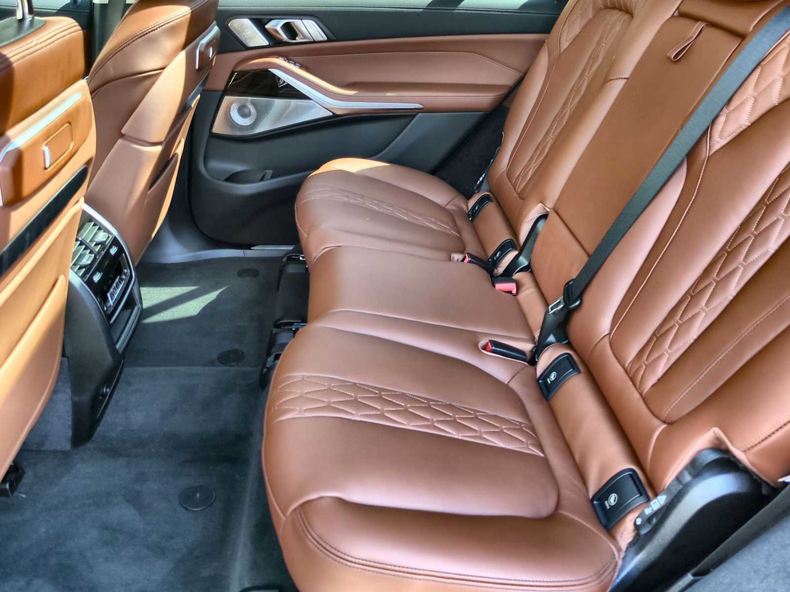 Certified 2026 BMW X7 xDrive40i w/ Executive Package image 21