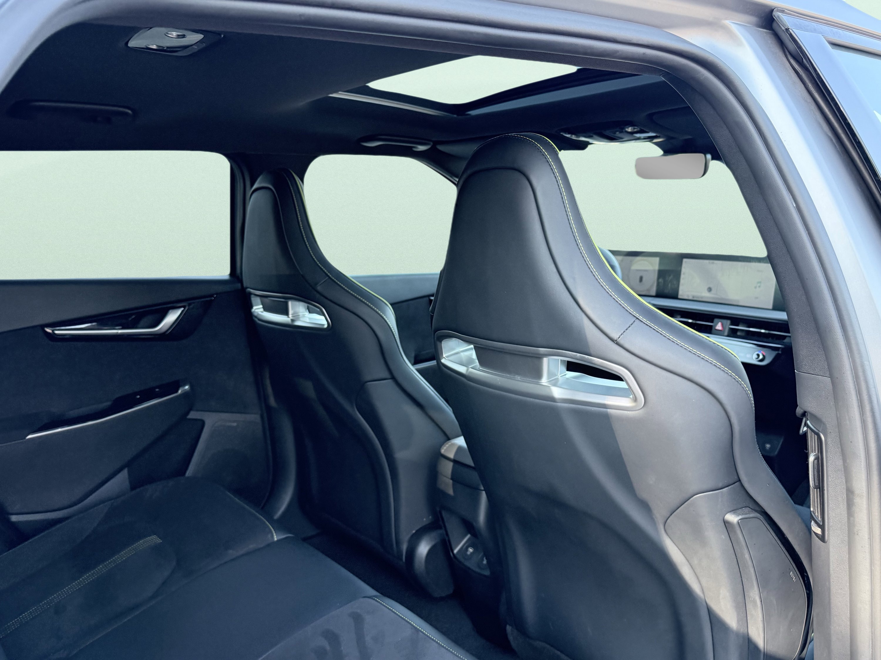 Used 2023 Kia EV6 GT image 44