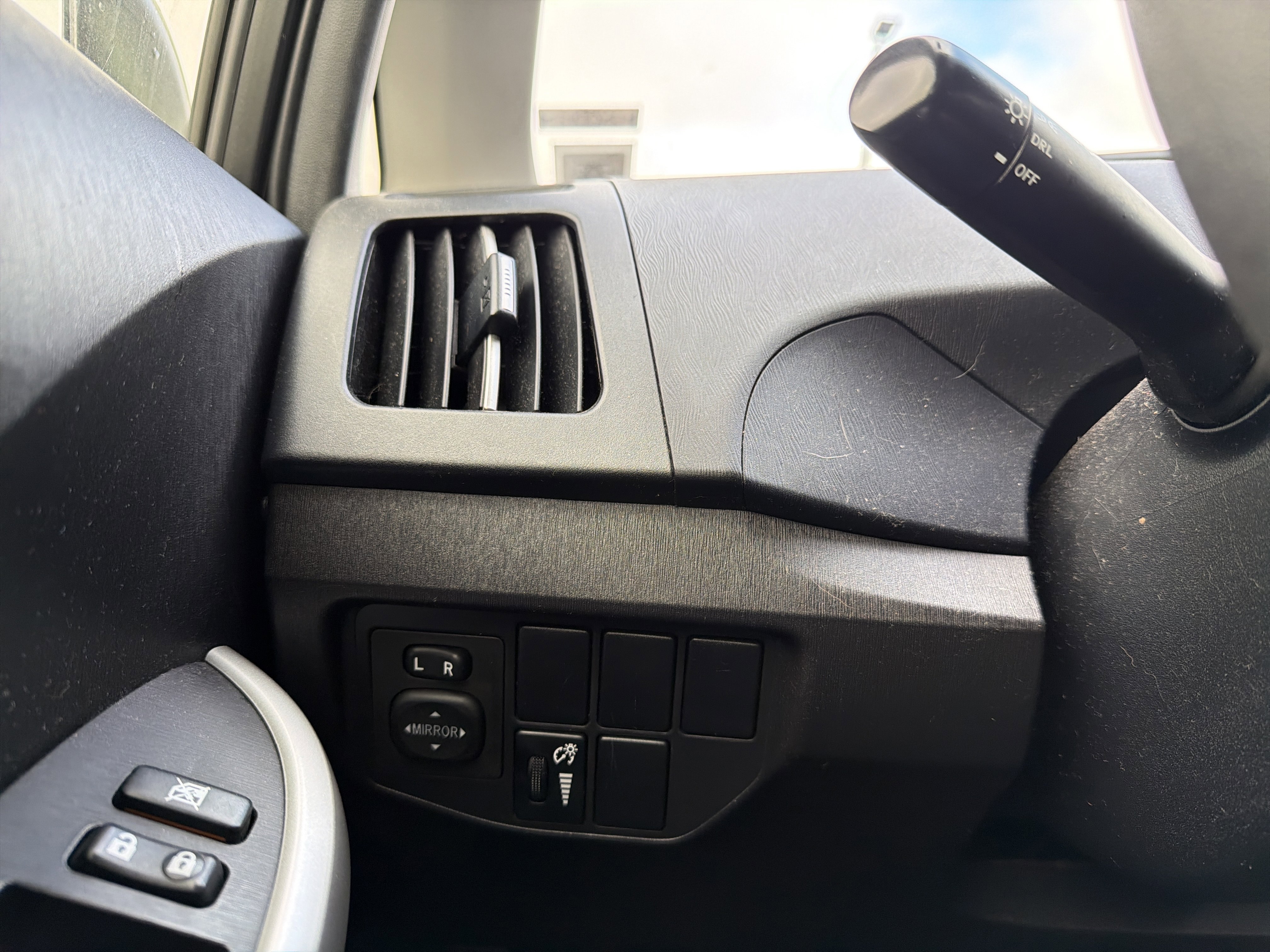 Used 2013 Toyota Prius Two image 21