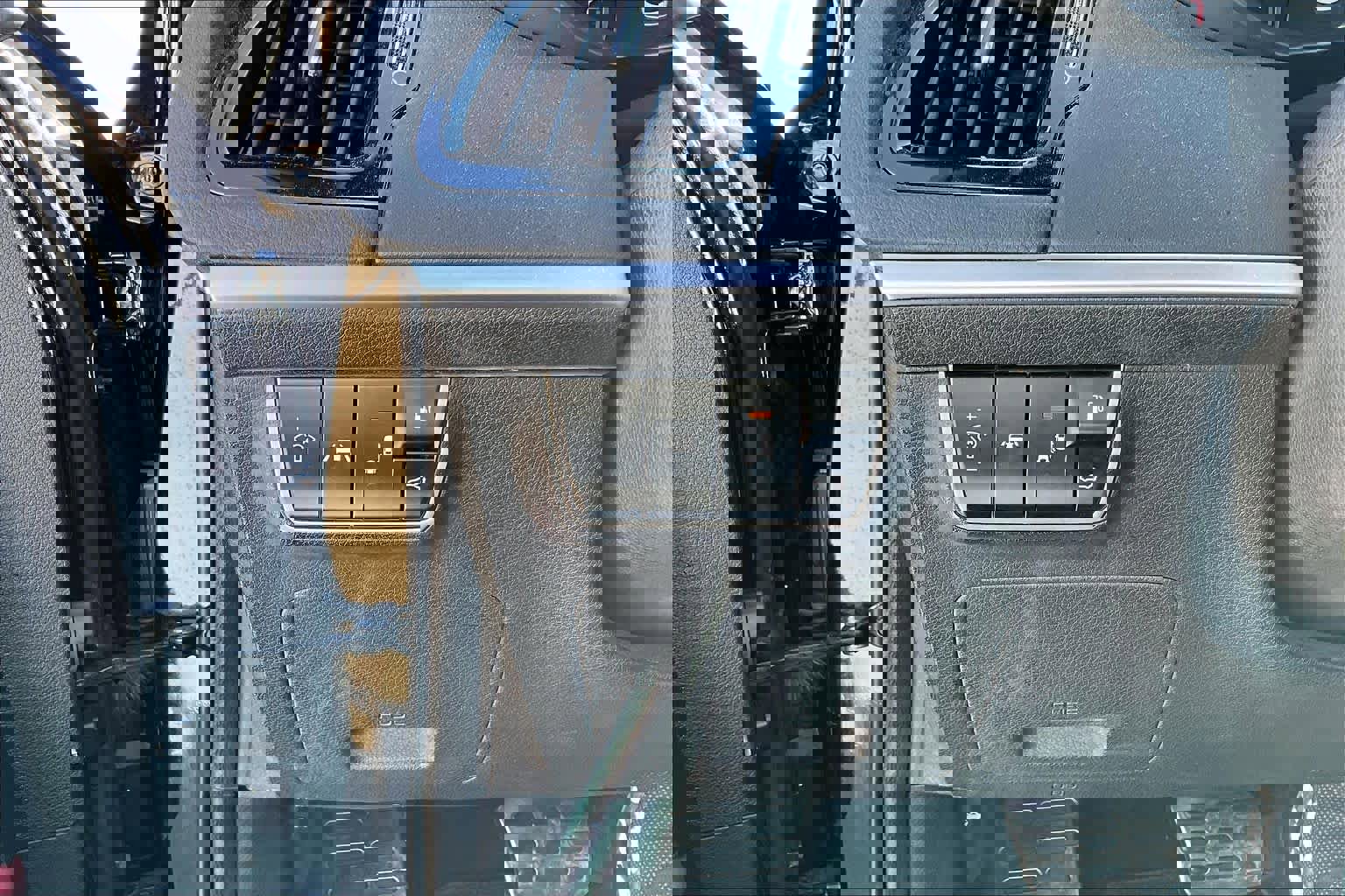 Used 2018 Kia Stinger GT2 image 31