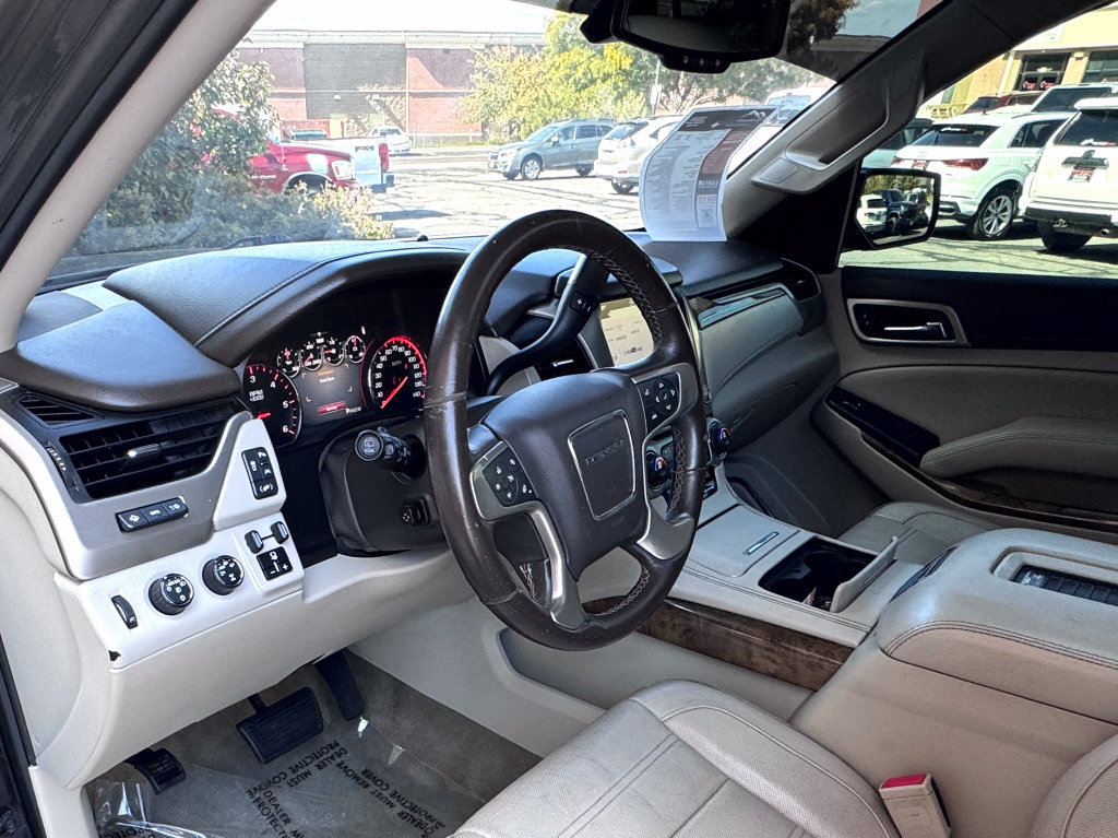 Used 2016 GMC Yukon Denali w/ Open Road Package AWD/4WD image 14