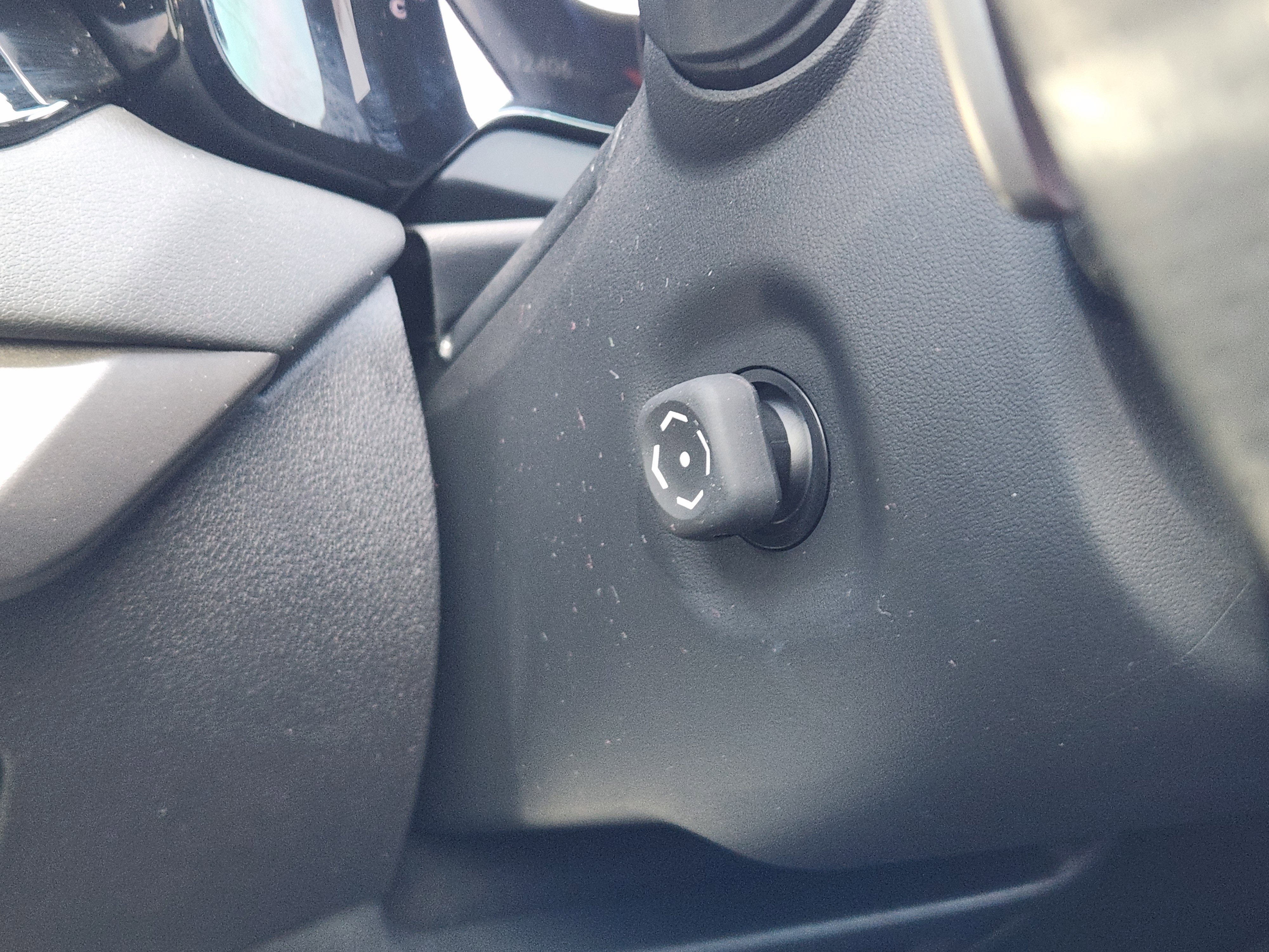 Used 2024 Lexus RX 500h F Sport w/ Accessory Package (K3) image 27