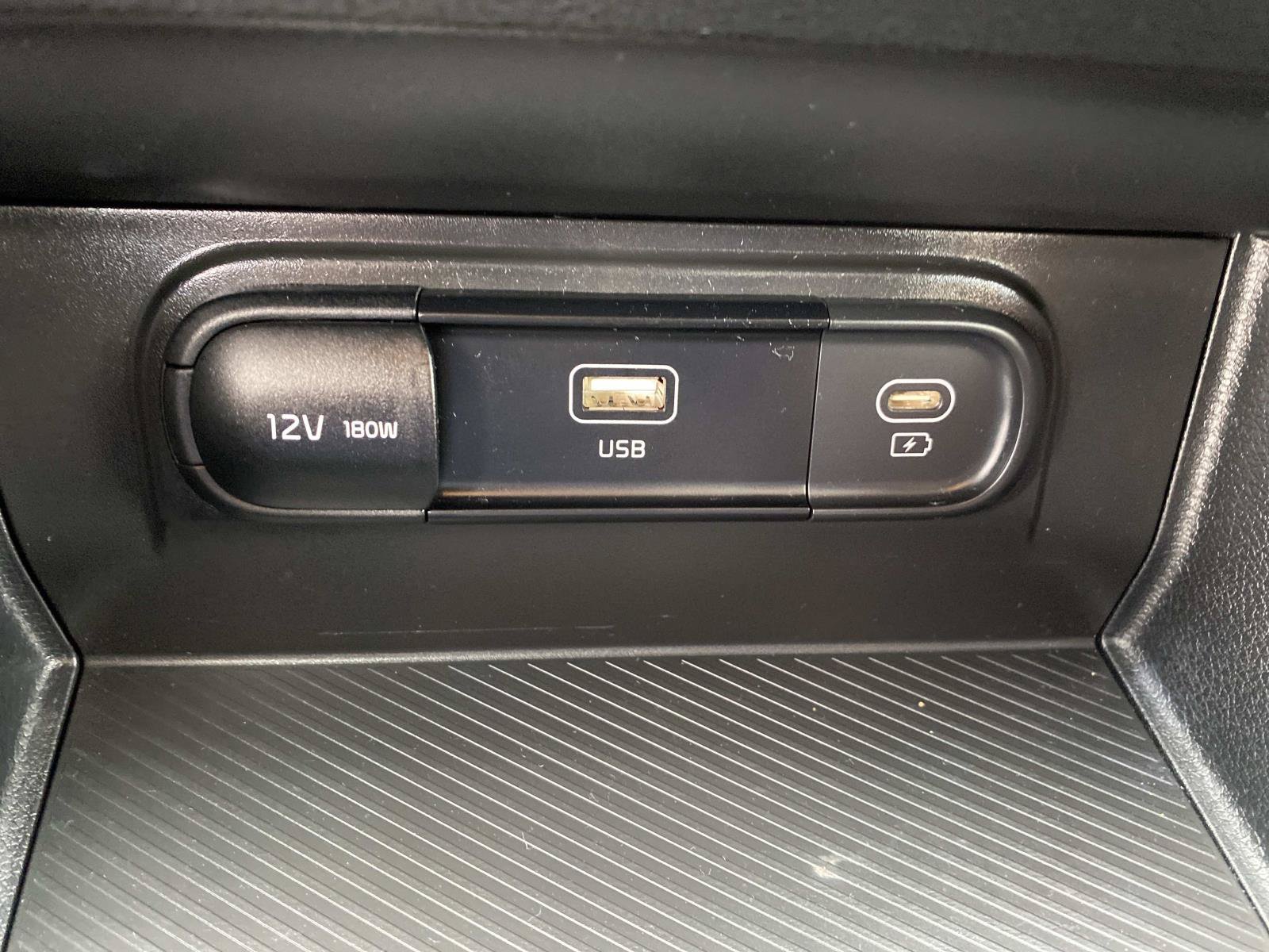 Used 2023 Kia Sportage LX AWD/4WD image 14