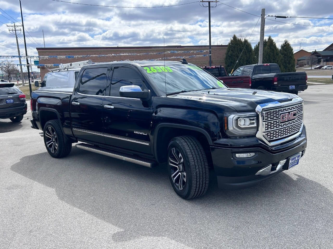 Used 2017 GMC Sierra 1500 Denali AWD/4WD image 8