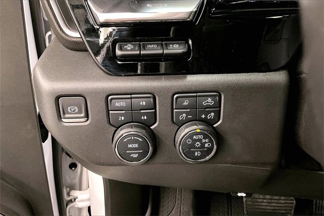 Used 2023 Chevrolet Silverado 1500 High Country w/ High Country Premium Package image 38
