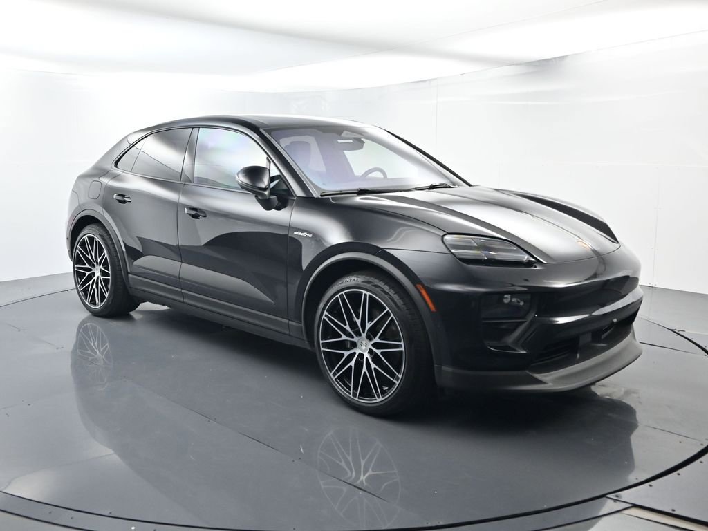 Certified 2024 Porsche Macan 4 Electric image 17