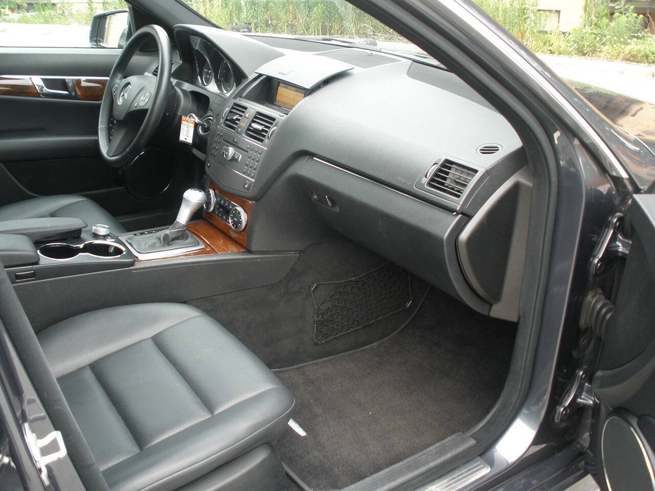 Used 2010 Mercedes-Benz C 300 4MATIC Sedan image 31