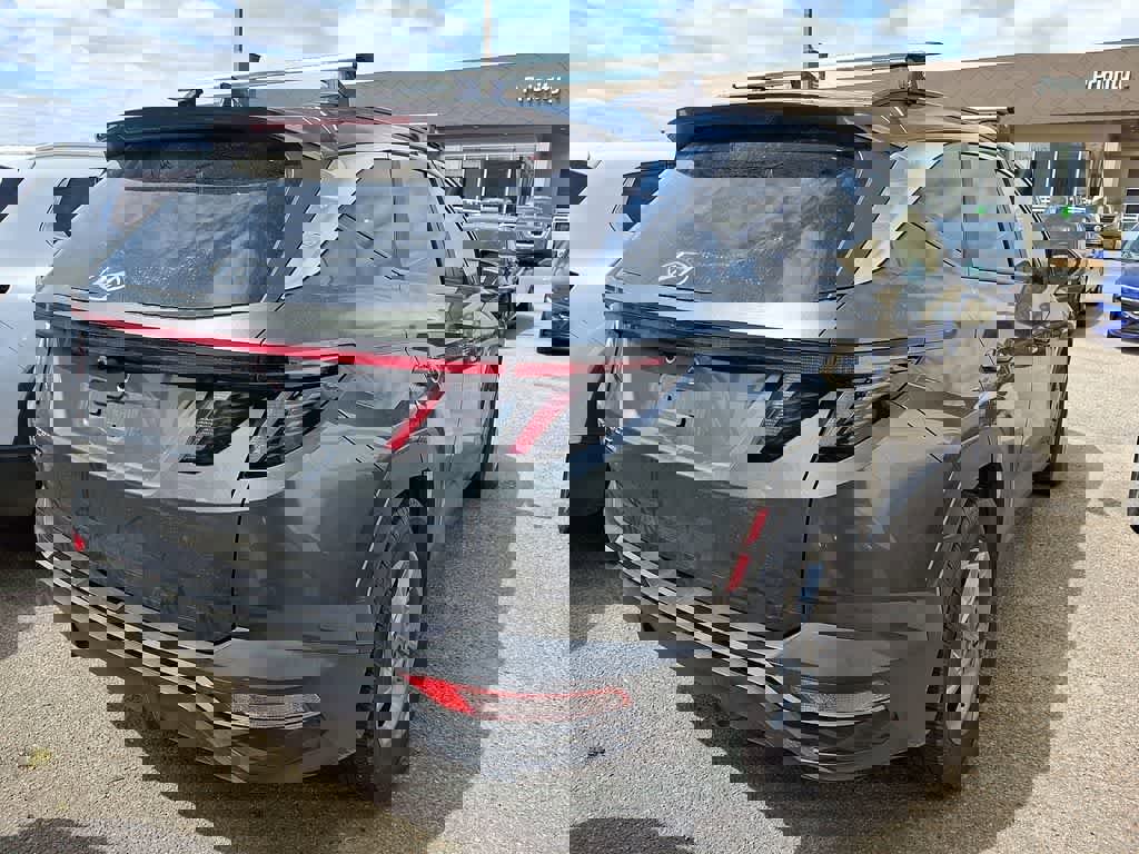 Used 2022 Hyundai Tucson SEL image 3