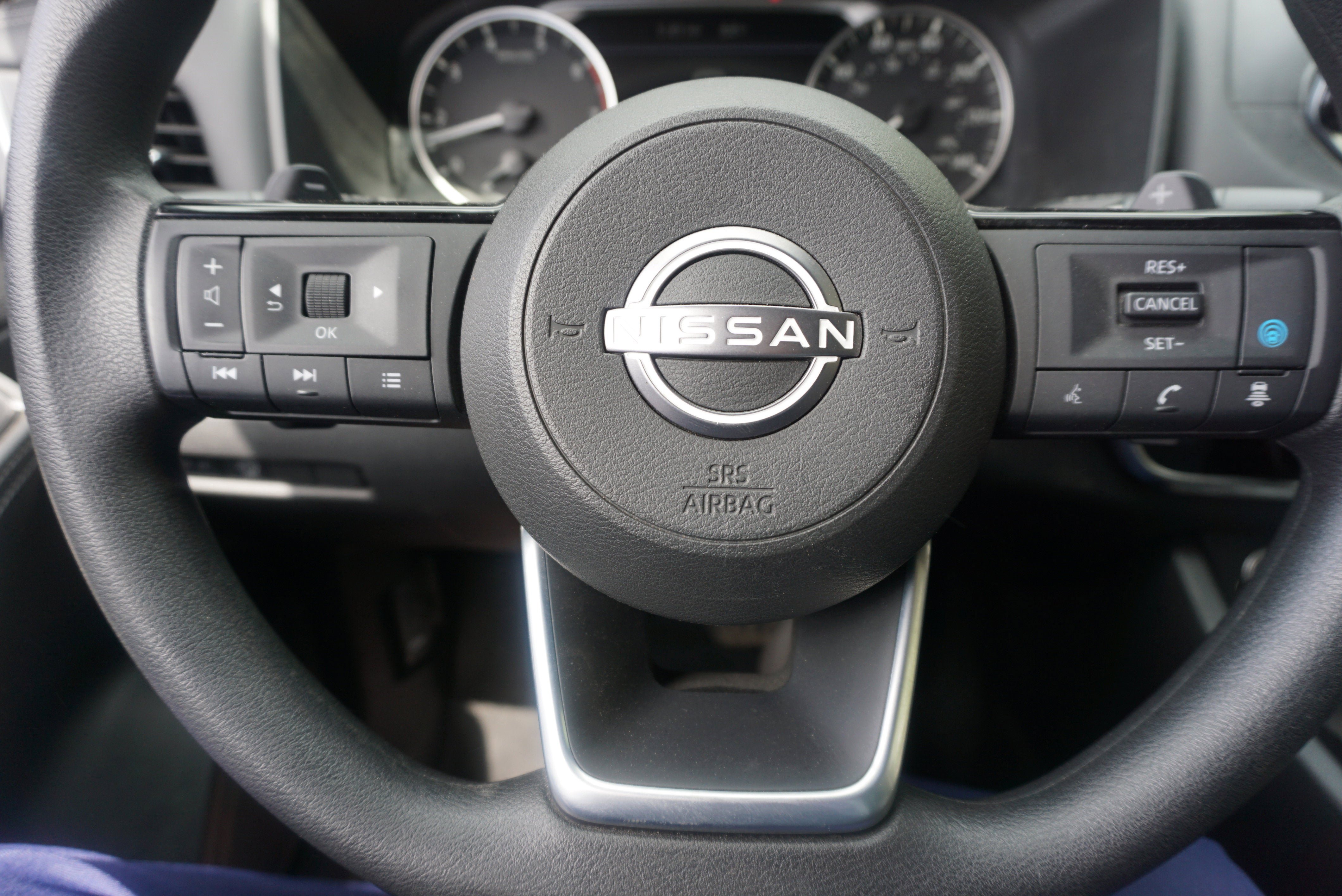Used 2023 Nissan Rogue SV AWD/4WD image 8