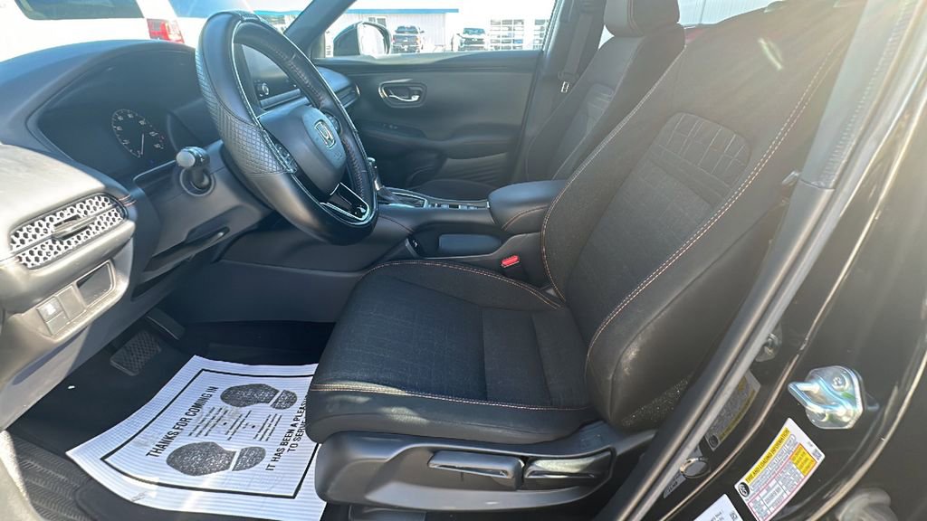 Used 2023 Honda HR-V Sport image 10