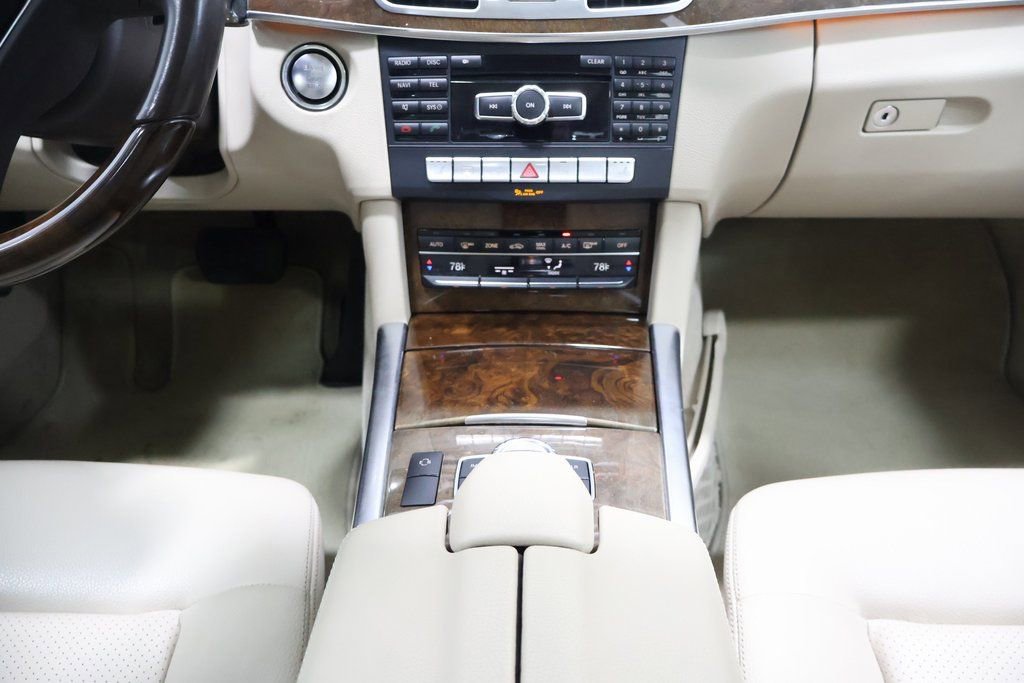 Used 2014 Mercedes-Benz E 350 4MATIC Sedan image 20