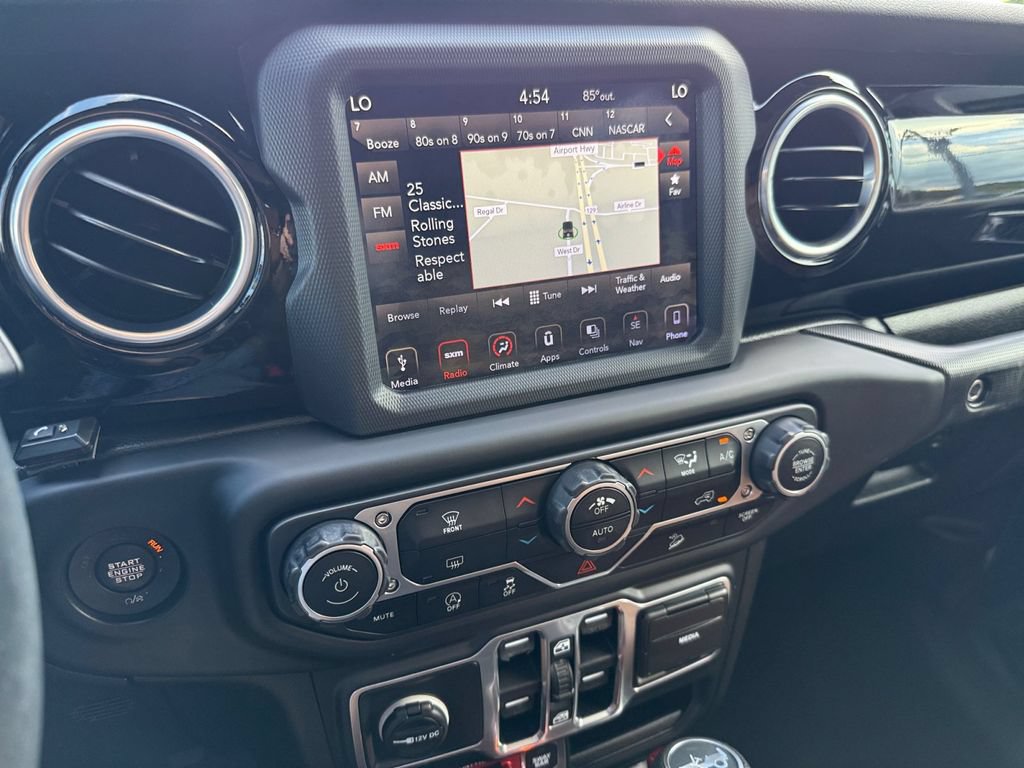 Used 2018 Jeep Wrangler Unlimited Rubicon AWD/4WD image 17