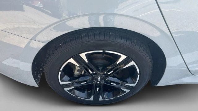 Used 2024 Kia K5 GT-Line w/ GT-Line Premium Package FWD image 7