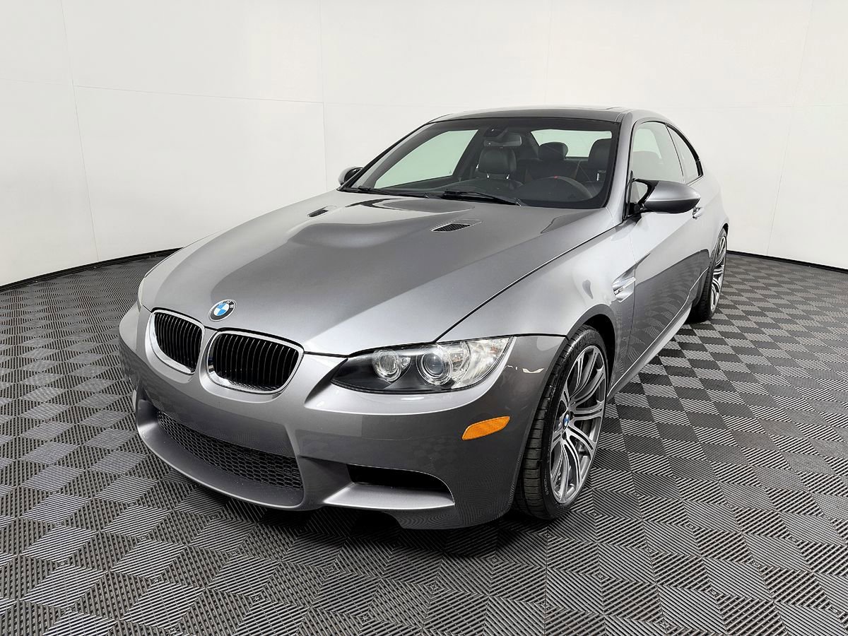 Used 2011 BMW M3 Coupe w/ Convenience Pkg RWD image 3