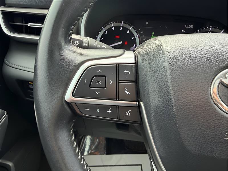 Used 2021 Toyota Highlander XLE FWD image 51