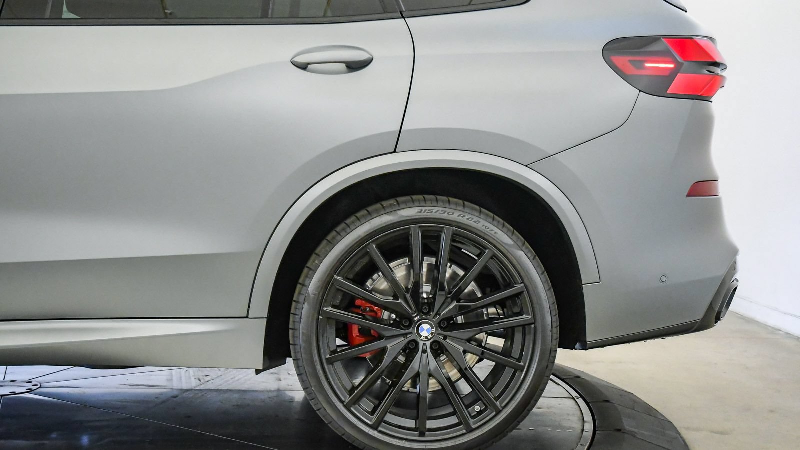 New 2026 BMW X5 M60i AWD/4WD image 12
