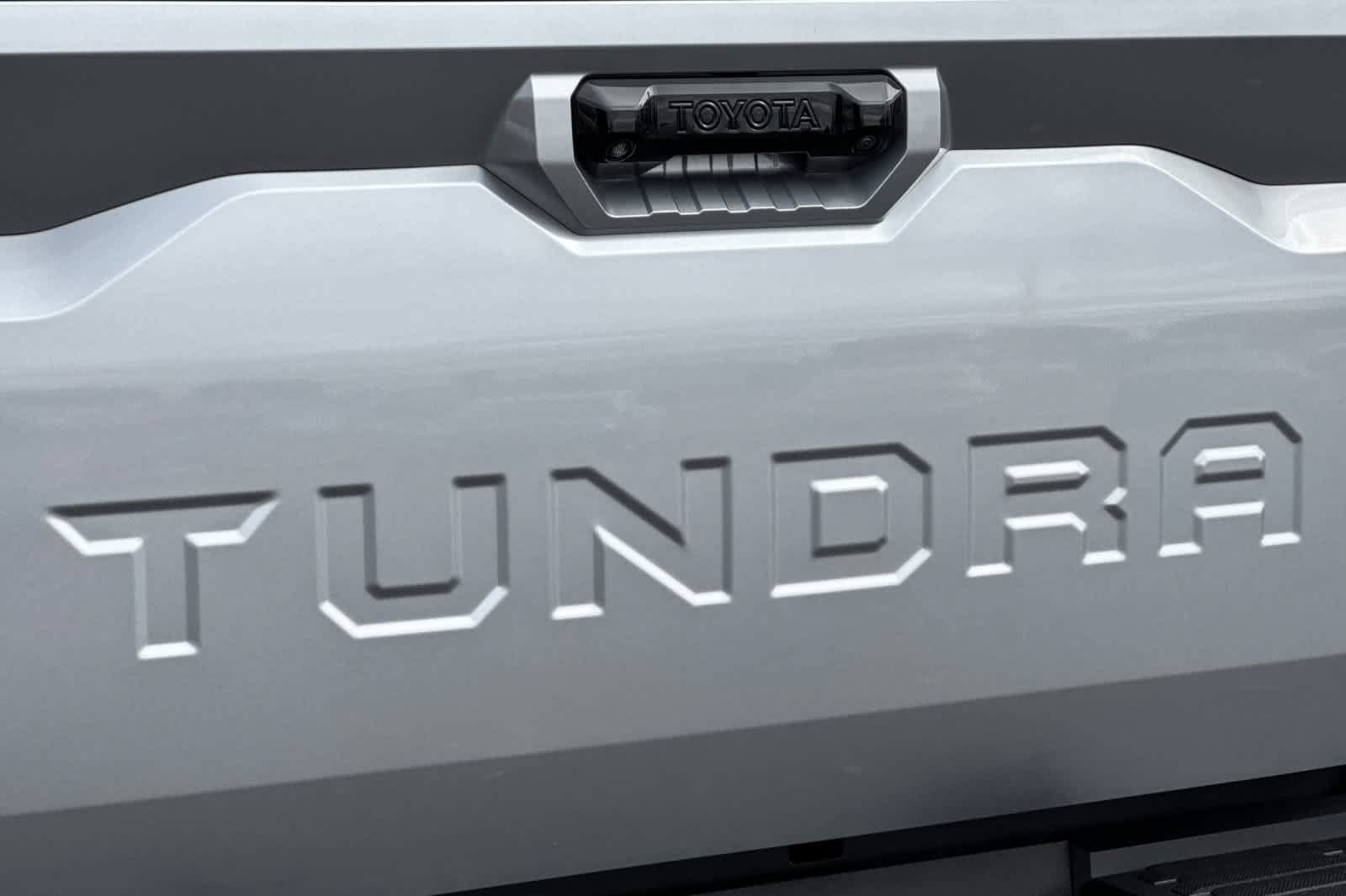 Used 2024 Toyota Tundra Limited w/ TRD Off-Road Package AWD/4WD image 26
