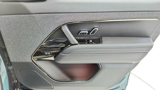 Used 2024 Land Rover Range Rover Sport Dynamic SE image 23