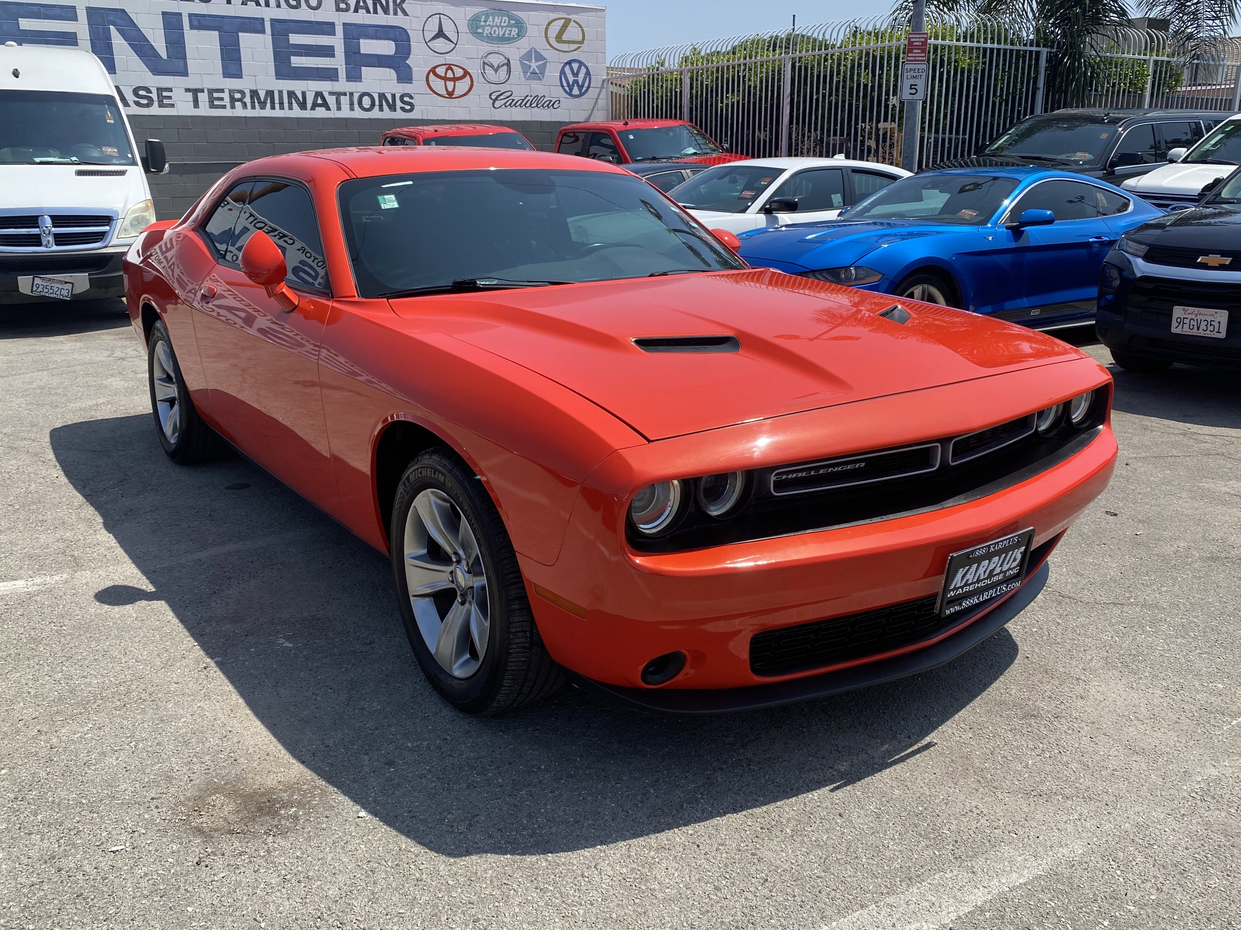 Used 2020 Dodge Challenger SXT RWD image 5