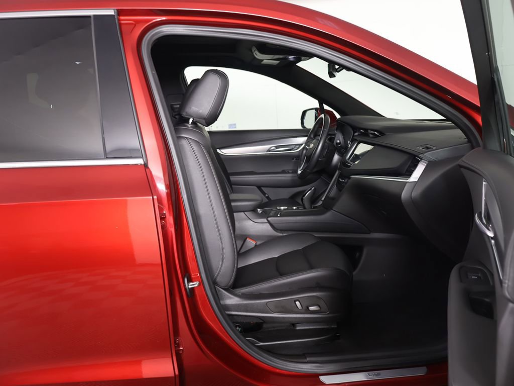 Used 2023 Cadillac XT6 Luxury image 33
