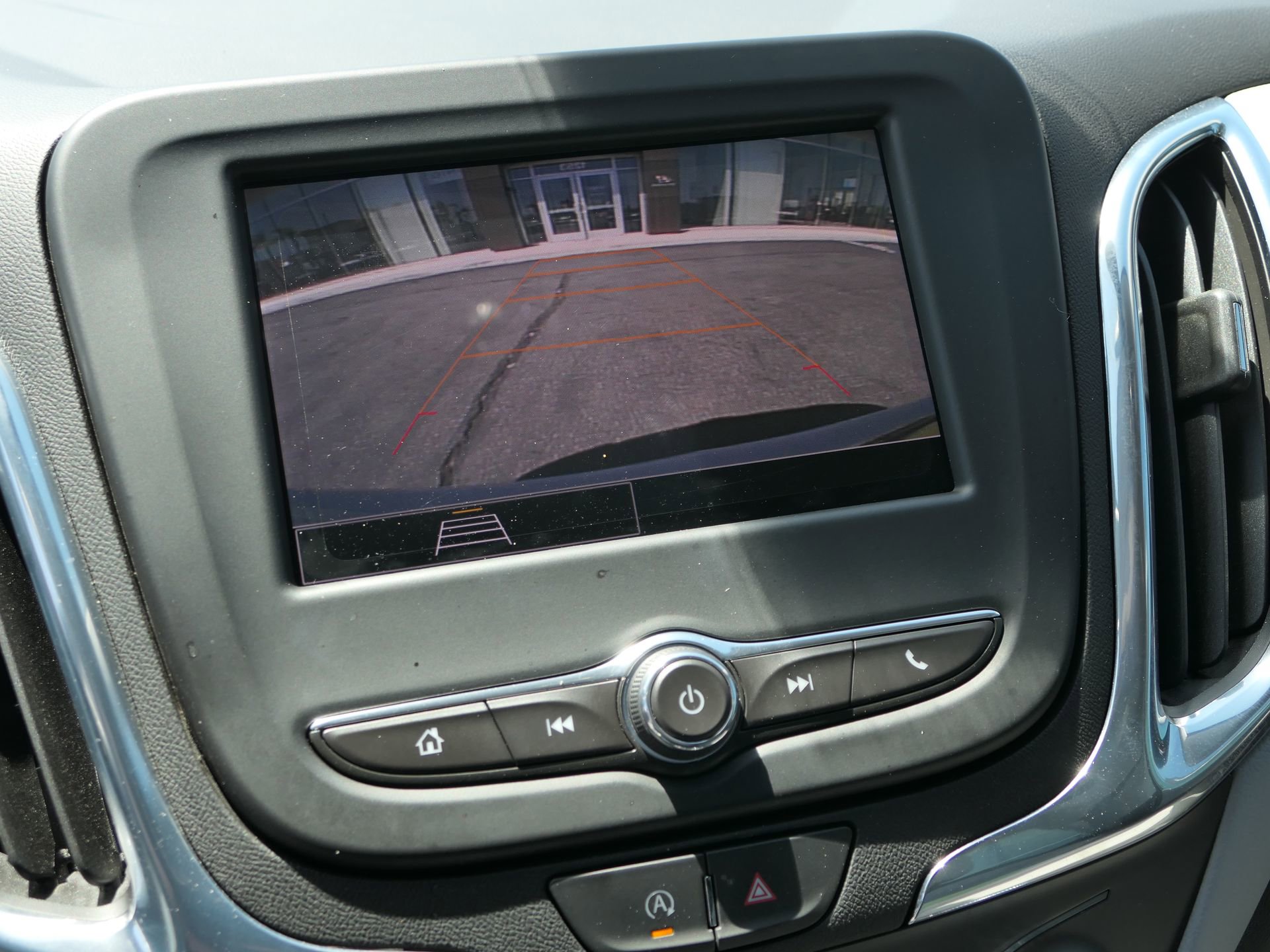Used 2023 Chevrolet Equinox LS FWD image 20