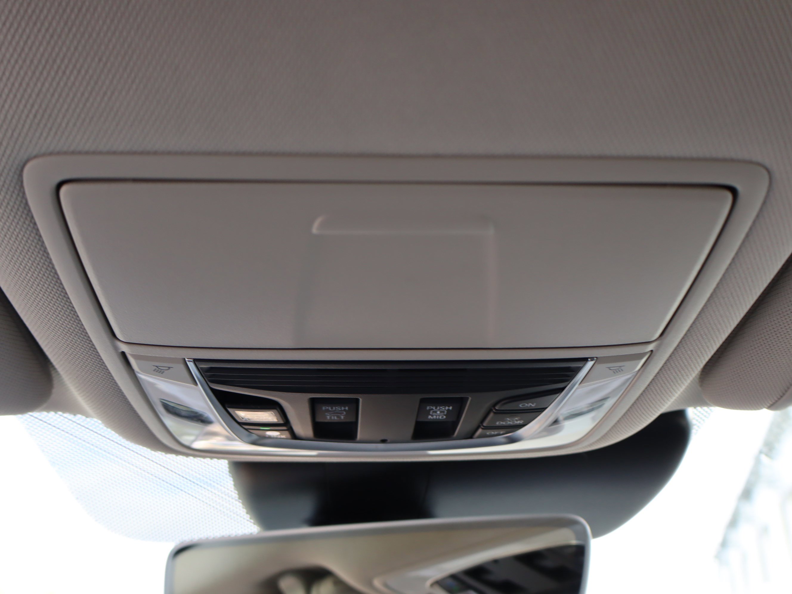 Used 2025 Acura RDX SH-AWD w/ Advance Package image 30