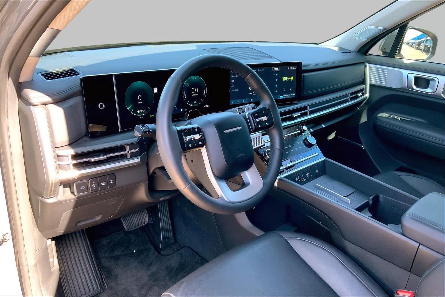 Used 2025 Hyundai Santa Fe Limited AWD/4WD image 18