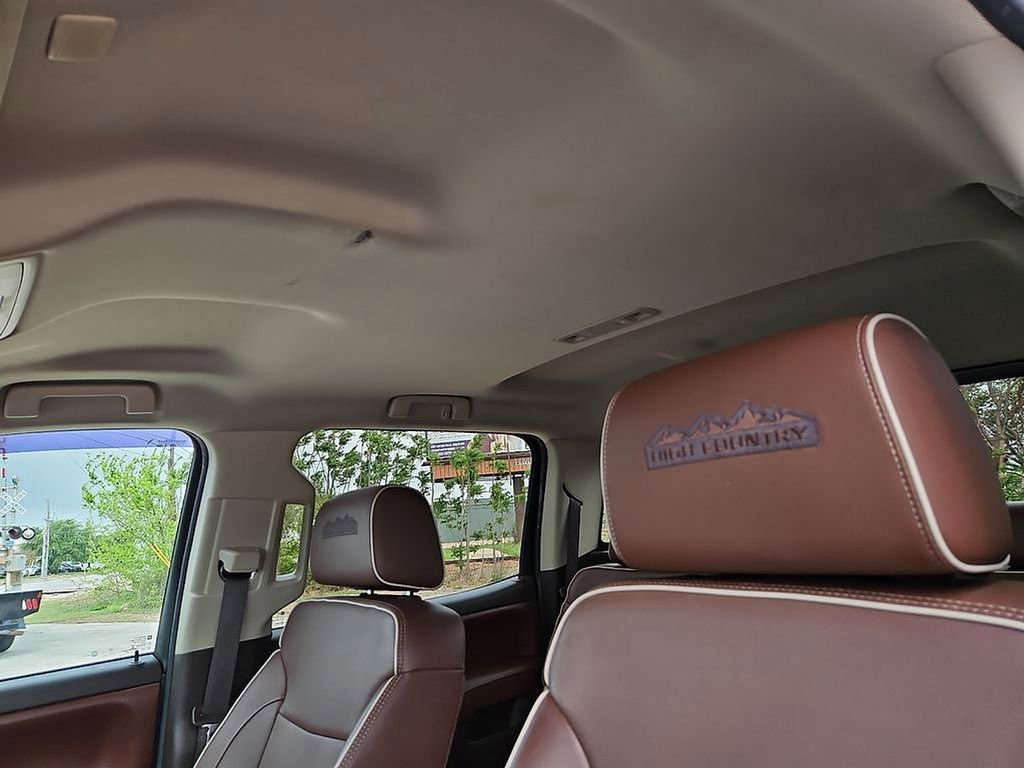 Used 2017 Chevrolet Silverado 1500 High Country image 23