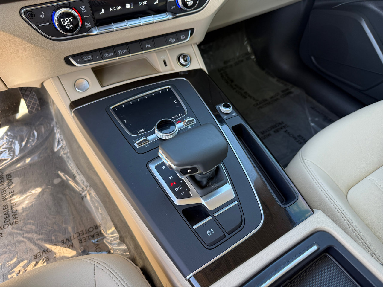 Used 2018 Audi Q5 2.0T Premium Plus w/ Premium Plus Package image 18