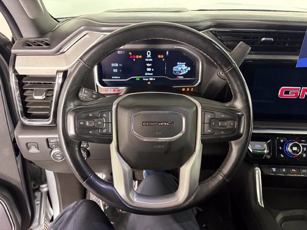 Used 2024 GMC Sierra 3500 Denali w/ Technology Package AWD/4WD image 16